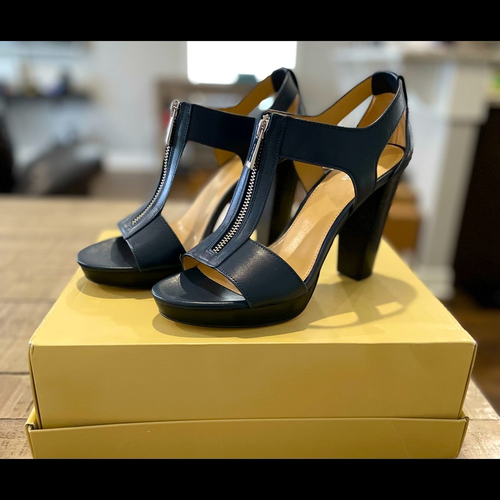 Micheal Kors Heels